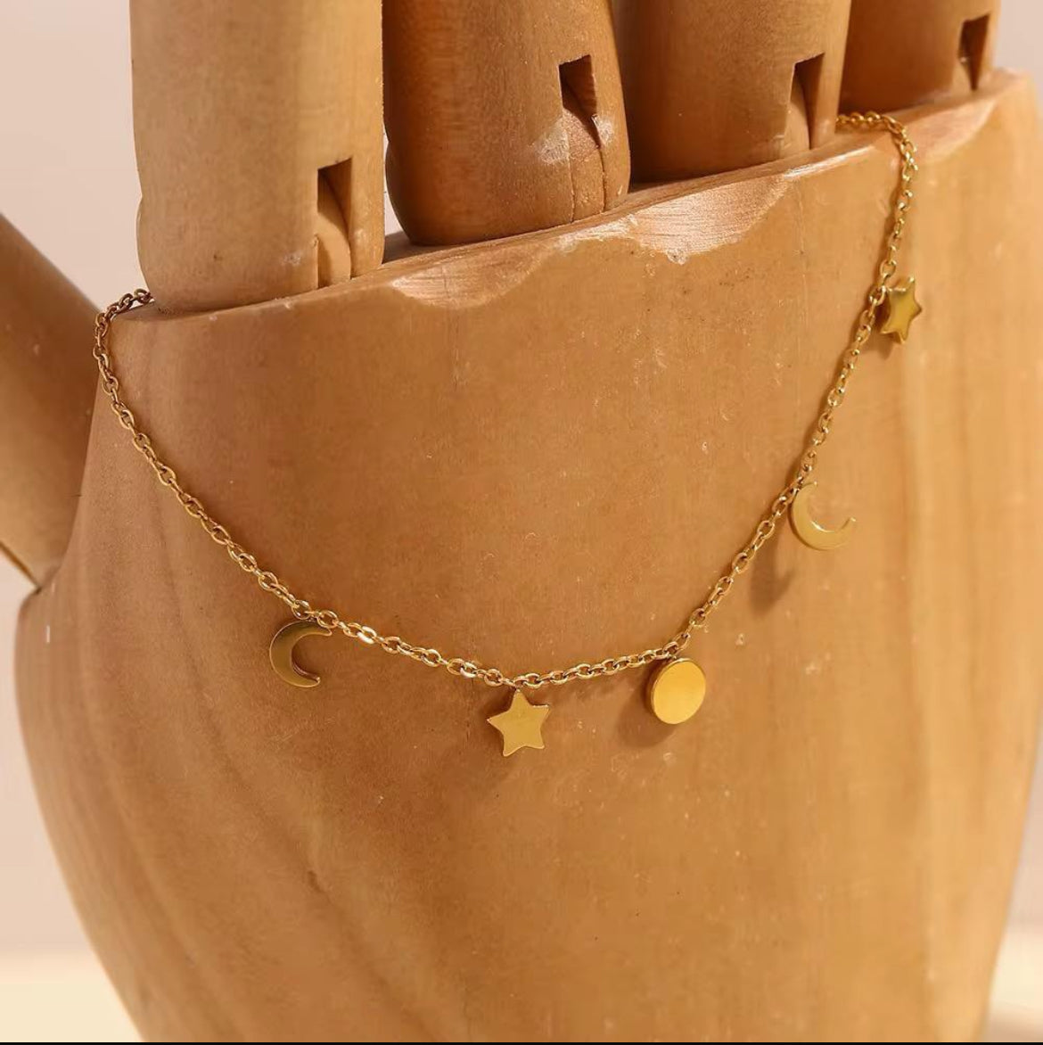 ID:0014_B | Brazalete de lunas y estrellas