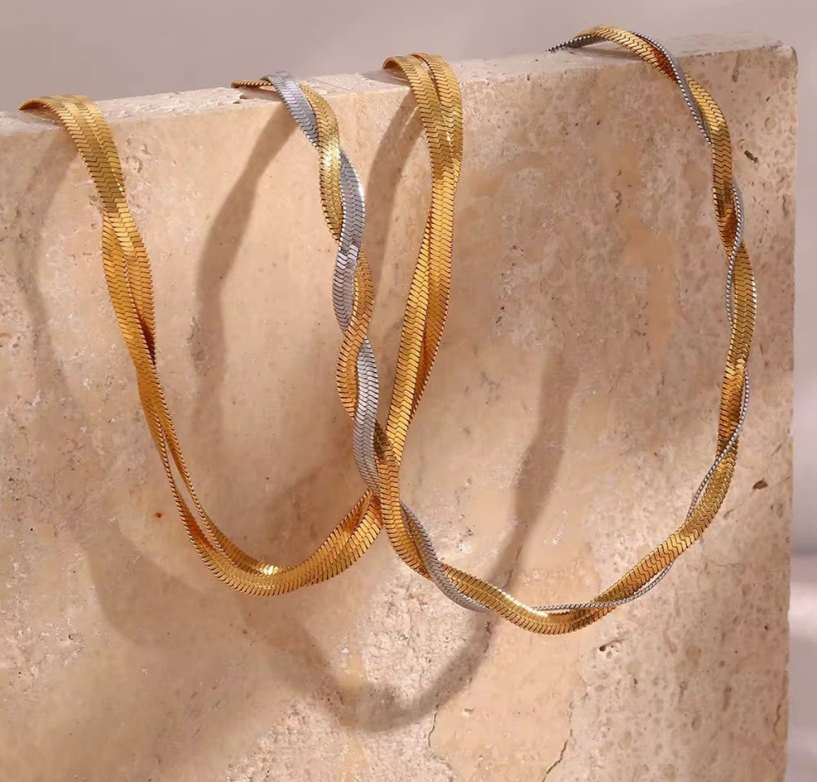 ID:0023_S | Set de pulsera y collar trenzada dorada