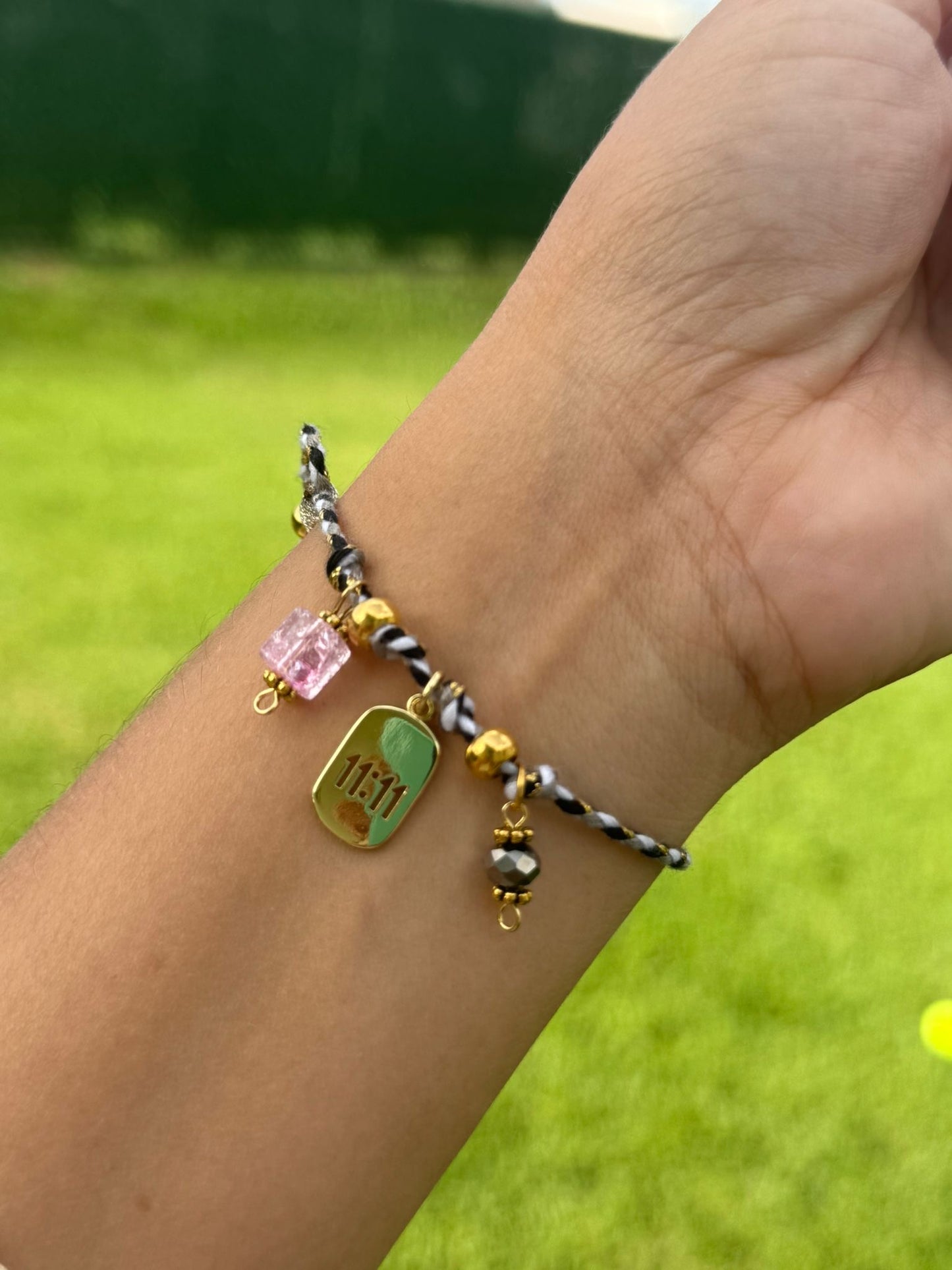 ID:0009_B | Colección de Brazalete de hilos Verano