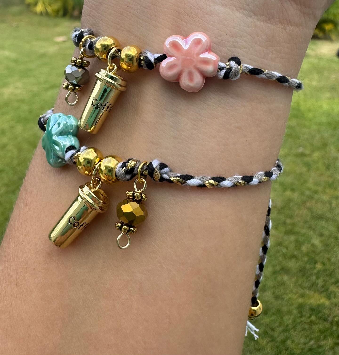 ID:0007_B |  Brazalete Coffee Bloom