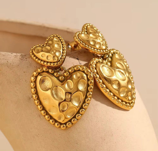ID:0014_A | Aretes de corazones largas