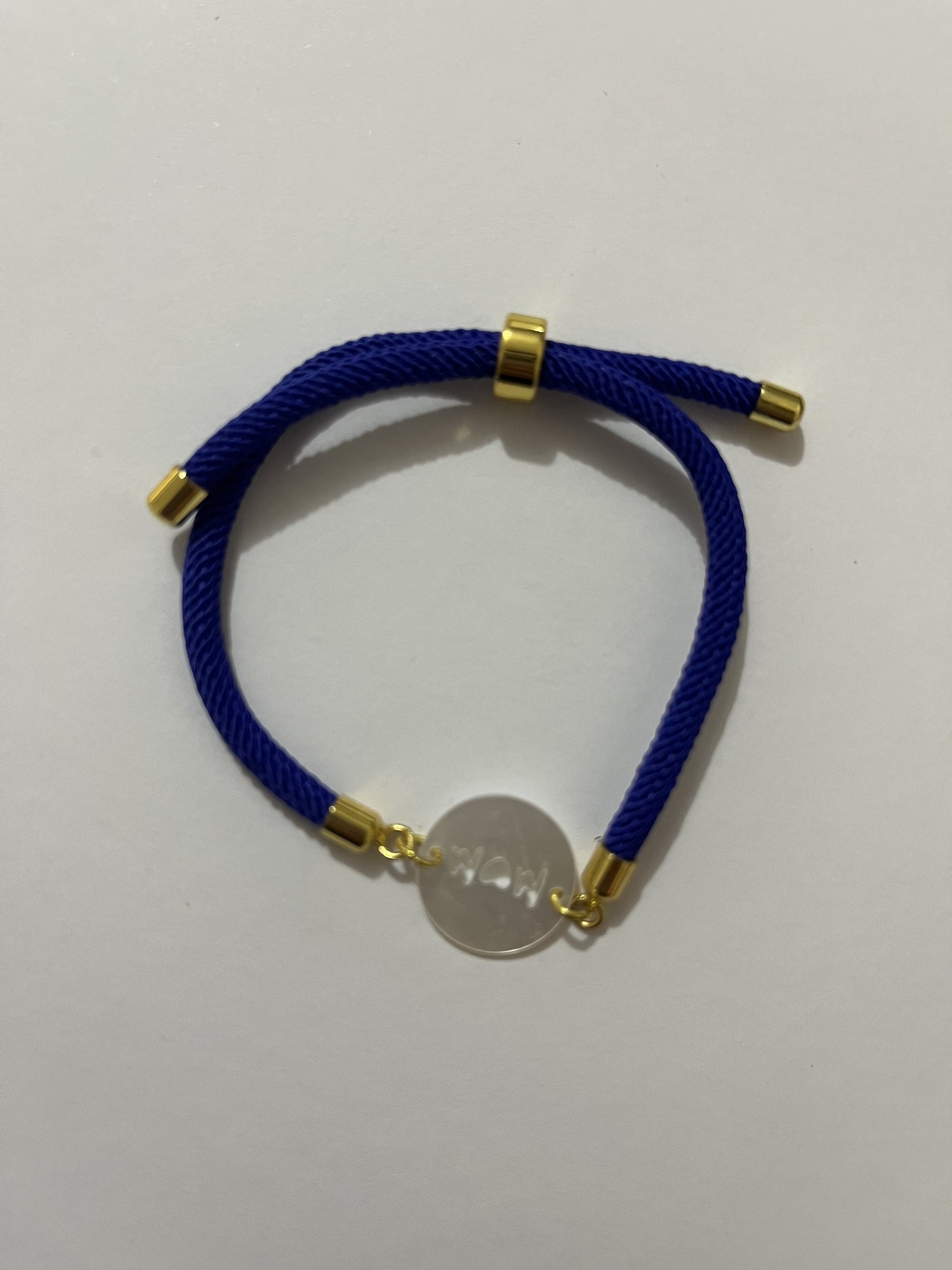 ID:0009  | Brazalete con Charms "MOM"
