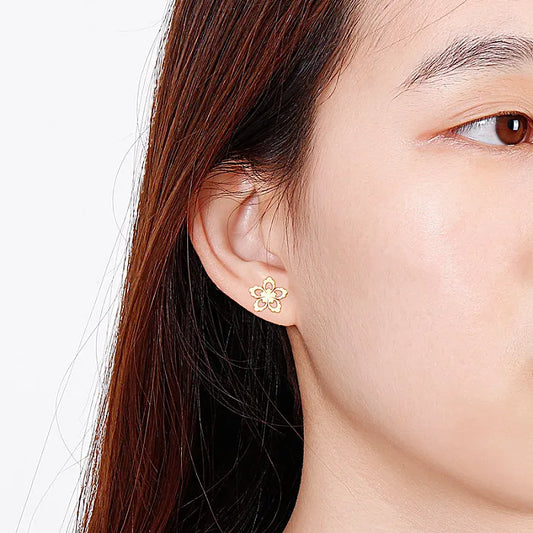 ID:0122  | SET Flor plateada(Aretes + Colgante)